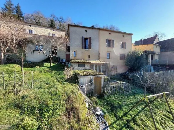Maison 10 pièces 135 m²