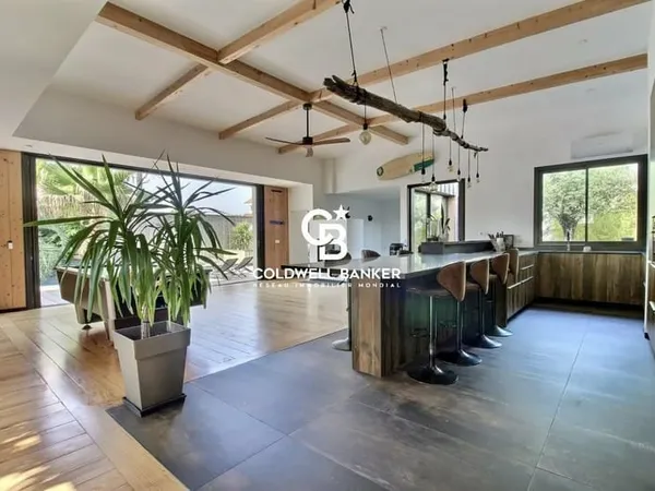 VILLA EXCEPTIONNELLE EN OSSATURE BOIS - 5 CHAMBRES - PRESTATIONS HAUT-DE-GAMME