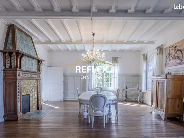 Maison 12 pièces 317 m²