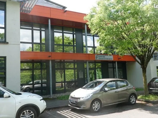 Bureaux 353 m² à SMH