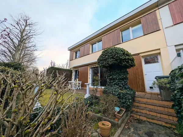 Maison 6 pièces 102 m²