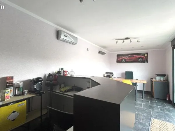 Local 140 m²