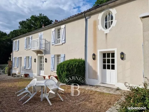Maison 12 pièces 462 m²