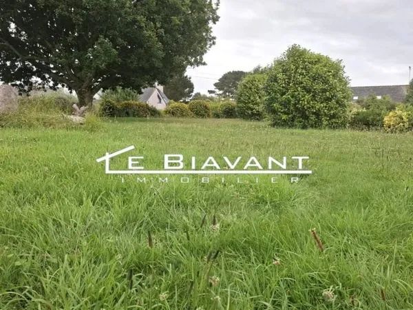 Terrain constructible 700 m²