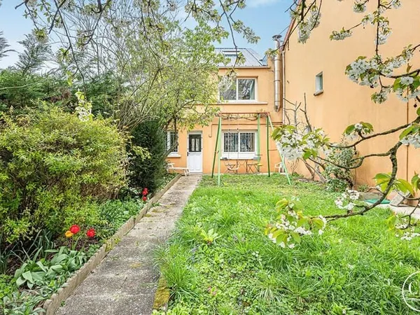Maison 7 pièces 160 m²