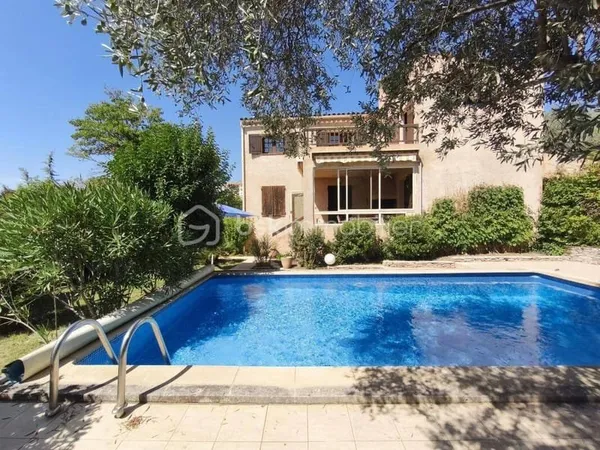 Maison 7 pièces 159 m²