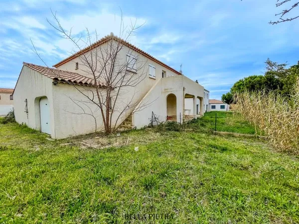 Appartement 5 pièces de 100m2 avec jardin et garage