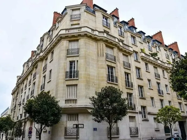PONT DE NEUILLY - À LOUER VIDE - 3 PIECES 56 M² - 7E ET DERNIER ETAGE - RUE DELANNE - BAIL CODE CIVI