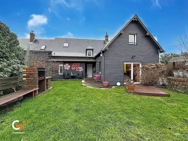 Propriété 6 pièces 107 m²