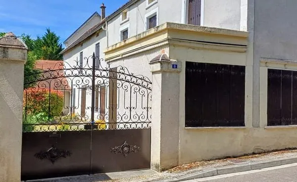 Demeure de caractère construite en 1885: 167m2 Habitables