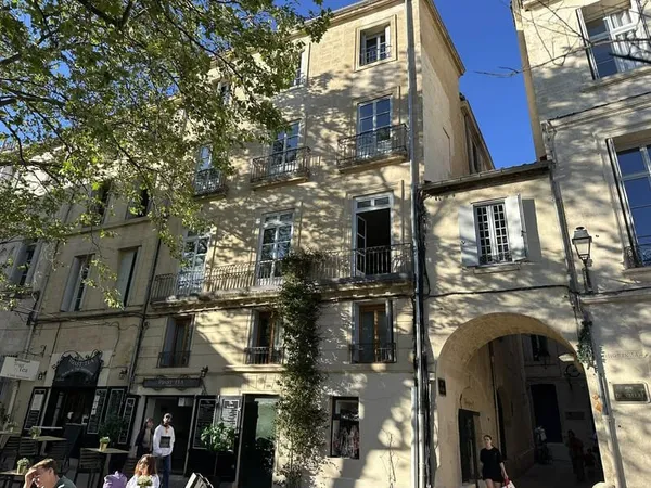 F1 - PLACE SAINT ROCH