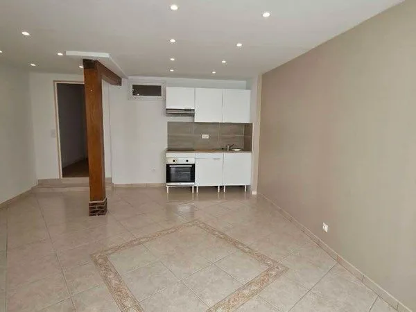 À louer - Appartement 45 m² en centre-ville de Châteauneuf-en-Thymerais