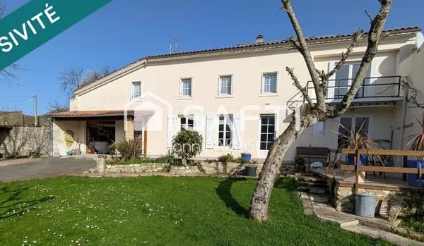 MAISON 3 CHAMBRES, JARDIN, DEPENDANCES À AULNAY.