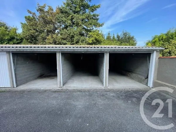 Parking 14 m²