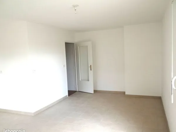 Grand T2 spacieux de 50 m2