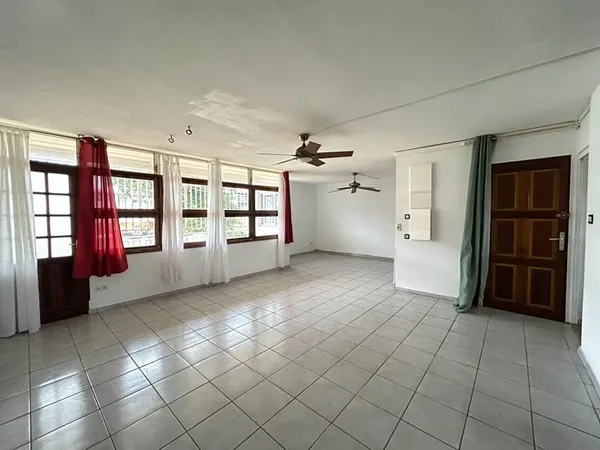 Appartement Cayenne 4 pièces 91.40 m²