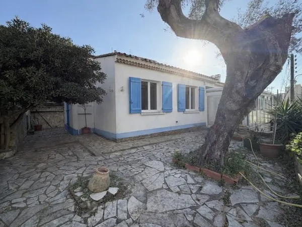 MAISON DE PLAIN-PIED AGUILLON