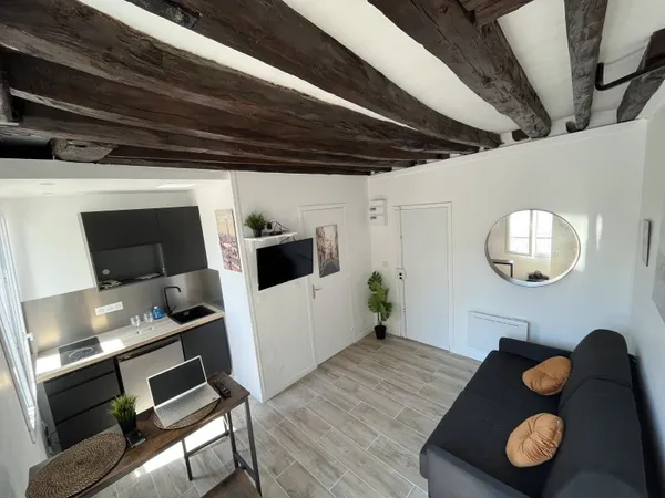 Loue studio 20m² Paris 10ème Marais Canal Saint Martin - Court Terme - Dispo maintenanant