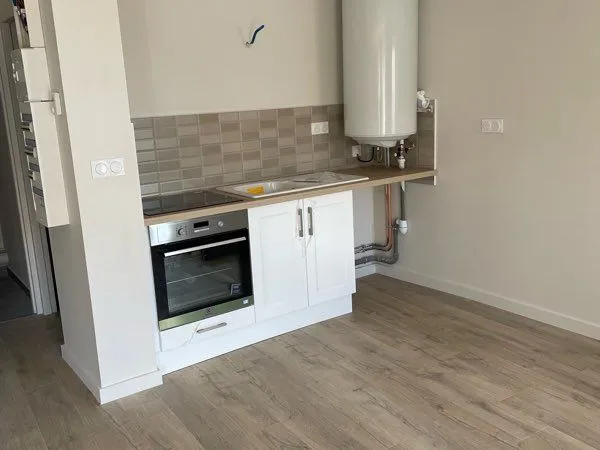 Loue T2 romans centre 47 m2