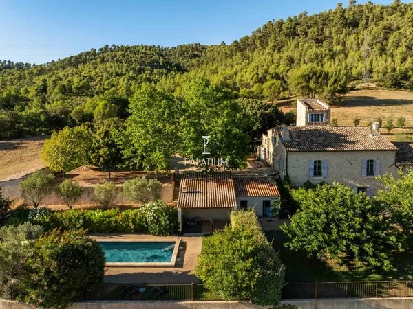 Mas Provençal de Charme Entièrement Rénové - 445 m² d'?