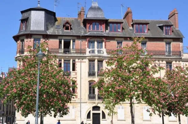 Loue appartement à Rennes - plein centre