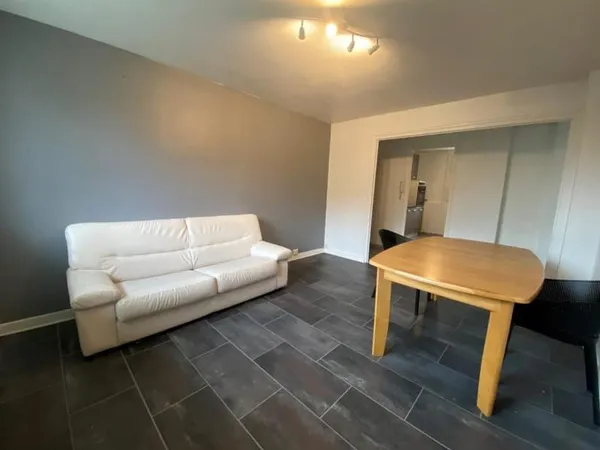 GRENOBLE - 8 rue Paul Bourget - T3 MEUBLE