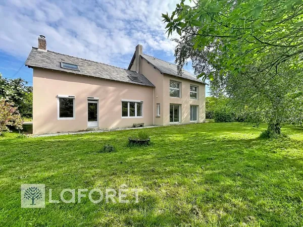 Maison 9 pièces 211 m²