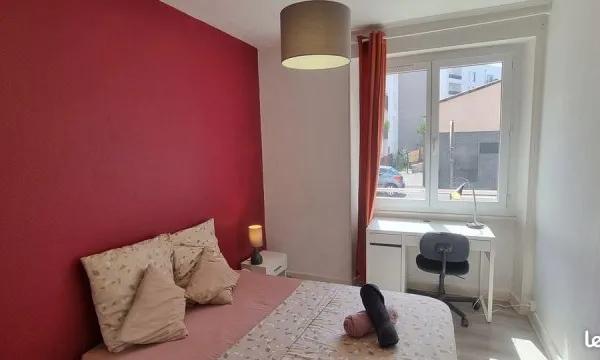 ✨ Chambre meublée en colocation - 450 CC - Proche tram & centre-ville - Clermont-Ferrand ✨