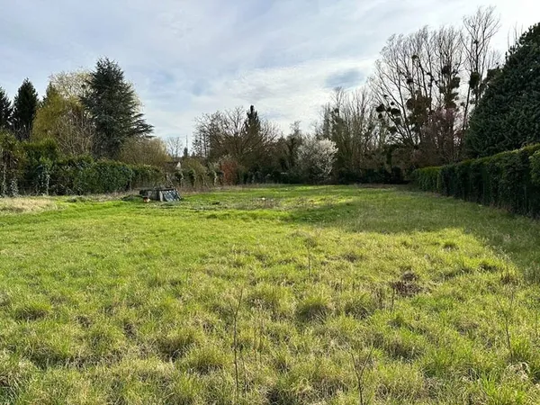 Terrain constructible 2000 m²