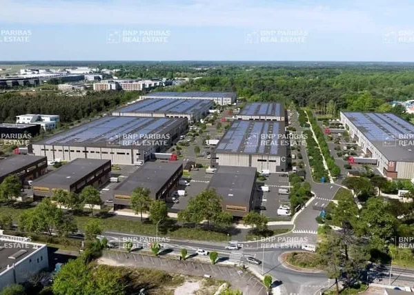 Local d'activité 780 m²