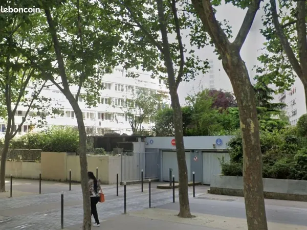 Parking métro Glacière Paris