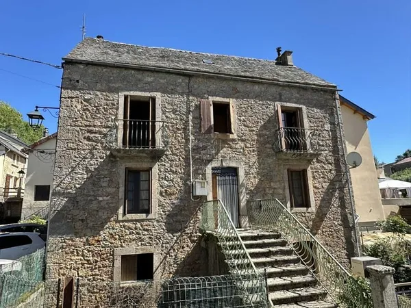 Maison Vente Lanuéjols 4p 100m² 107000€