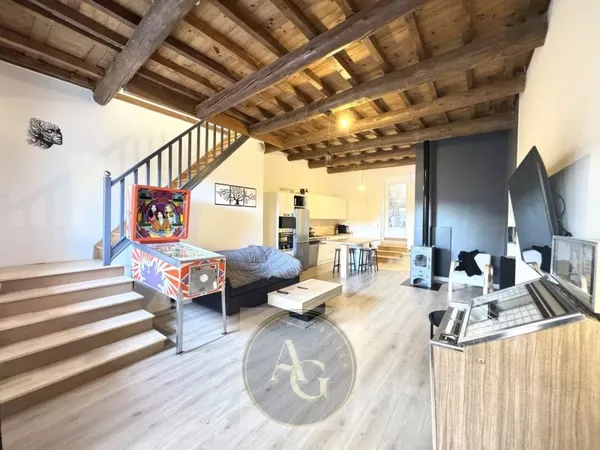 Maison de type 4 sans travaux à Labastide d'Anjou avec extérieur
