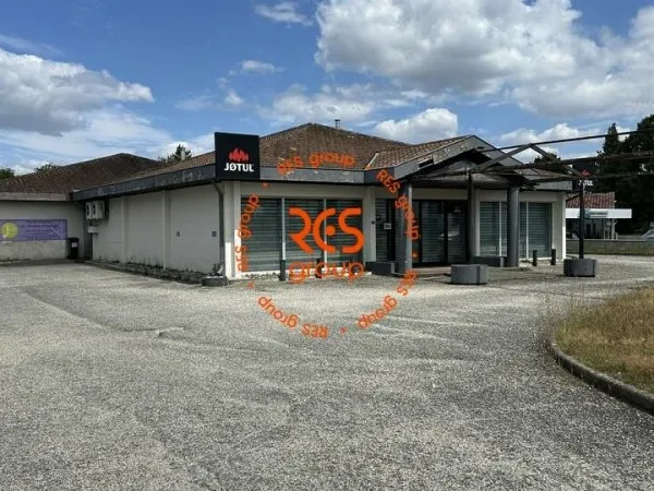 Local commercial 320 m²