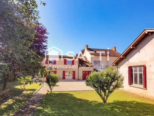 Maison familiale 199 m² profitant d'une belle situation à Genlis