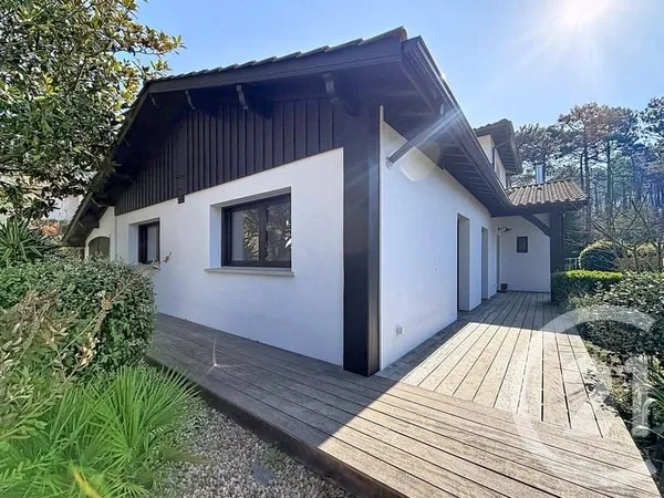 Maison 5 pièces 165 m²