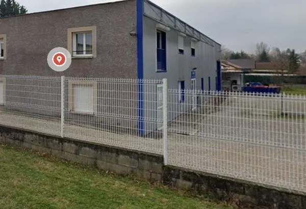 Local professionnel 3 pièces 56 m²