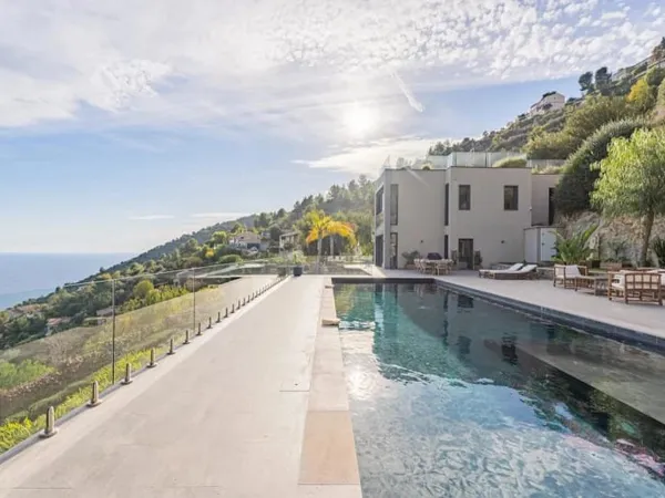Villa 7 pièces 484 m²