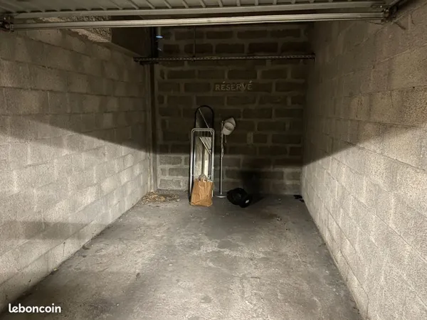 Garage au Gratte Ciel