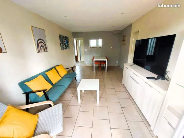 Chambre de 11.4 m² / 2 salles d'eau / WC séparé / Clim dans salon / Polytech / Fac 2 lions