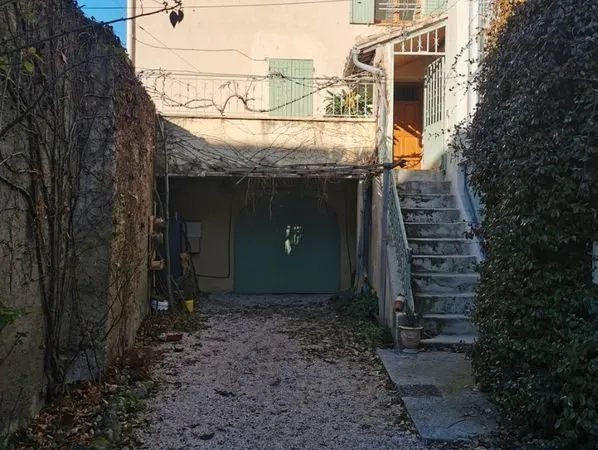 Maison de ville avec terrain