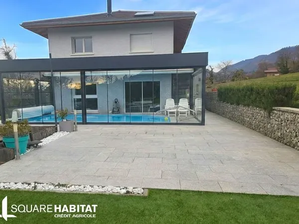 FESSY Maison Moderne avec piscine