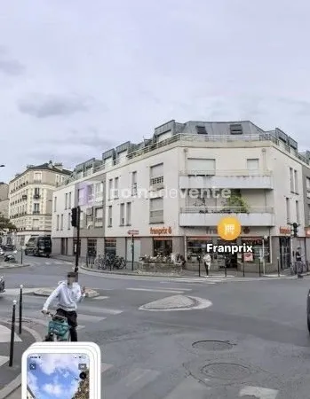 Local commercial 540 m²