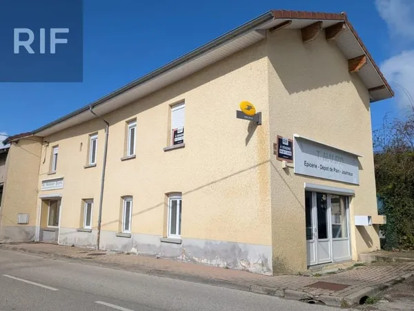 Maison de village à fort potentiel : appartement en étage +