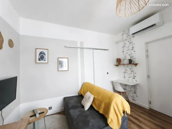 Studio 1 pièce 14 m²