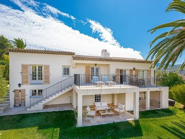Le charme de la Provence, l'élégance de la Riviera...
