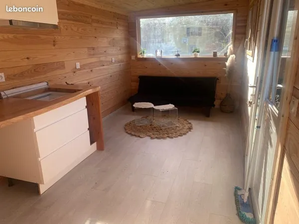 Tiny house