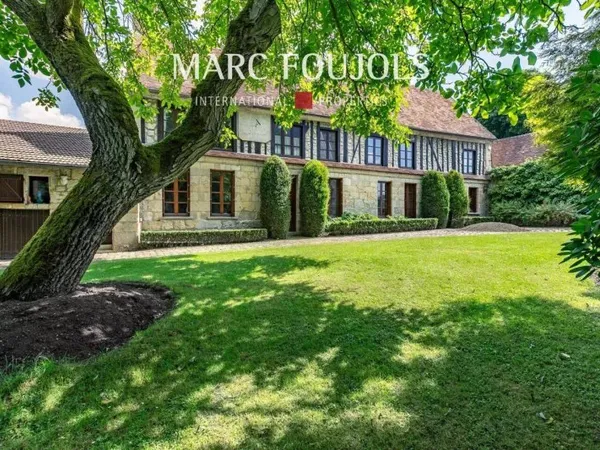Maison 9 pièces 230 m²