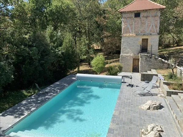 Maison 6 pièces 205 m²