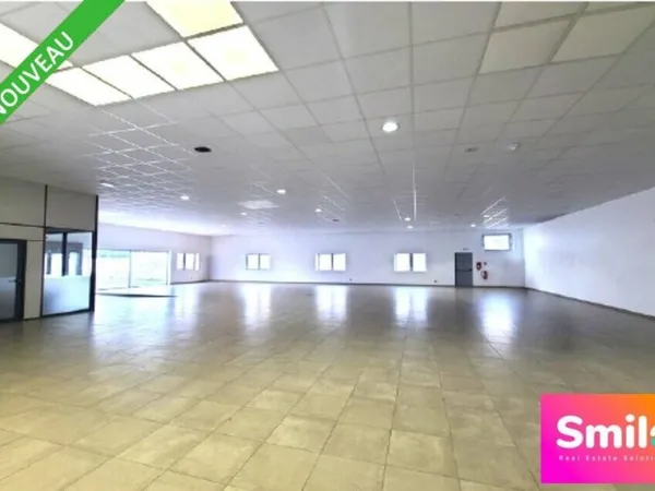 Local d'activité 1000 m²